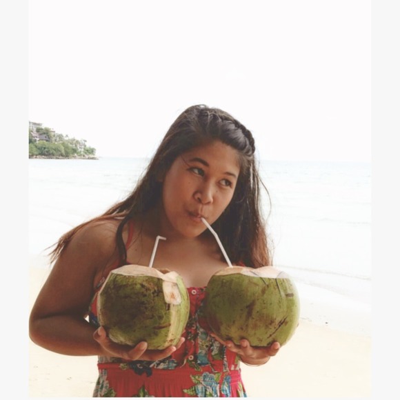 Meet your Posher, Vivian - Picture 1 of 1